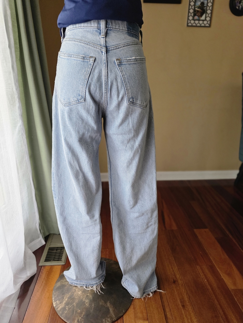Abercrombie & Fitch The ’90s Relaxed Jean High Rise Size US 4 / 27W - Picture 3 of 11